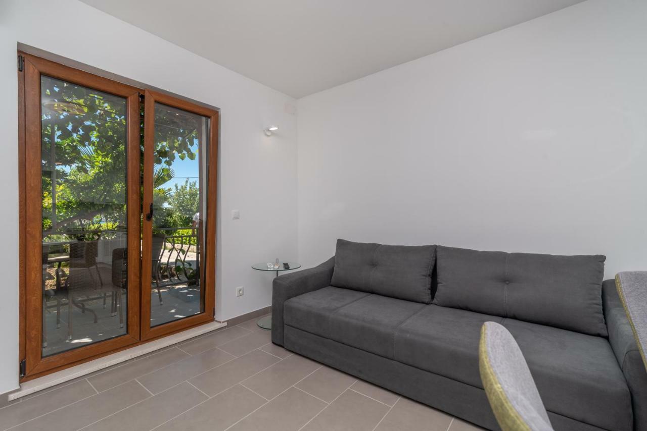Kiwi Apartment Trogir Exterior photo